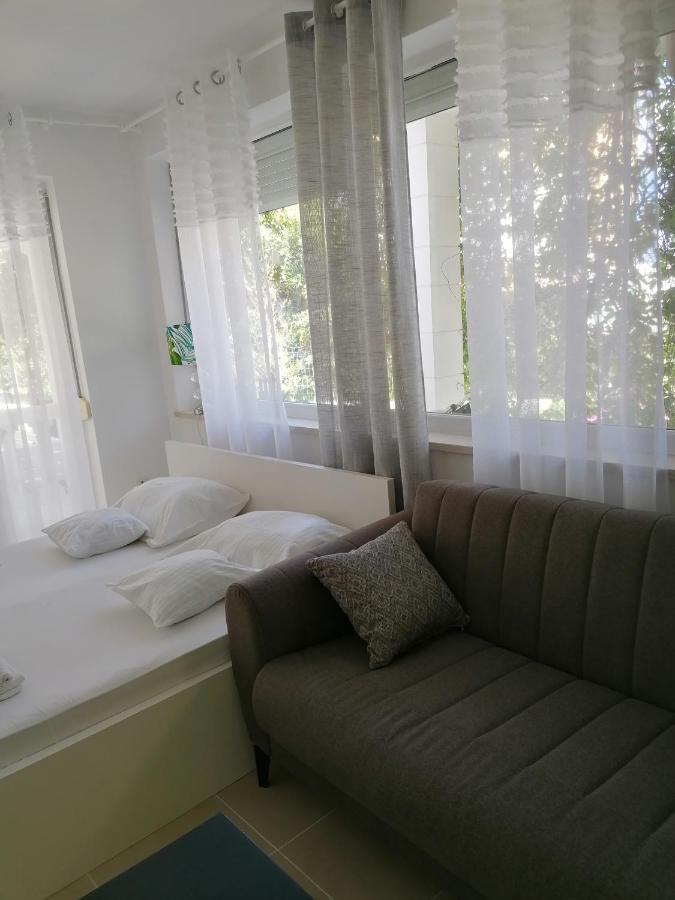 Studio Apartman Villa Juras Baška Extérieur photo
