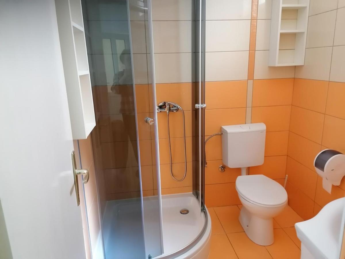 Studio Apartman Villa Juras Baška Extérieur photo