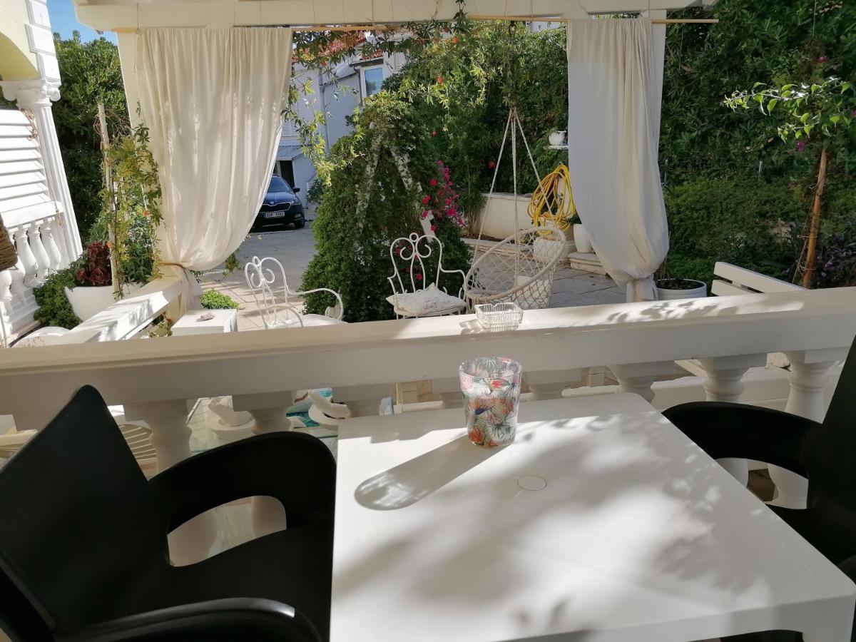 Studio Apartman Villa Juras Baška Extérieur photo